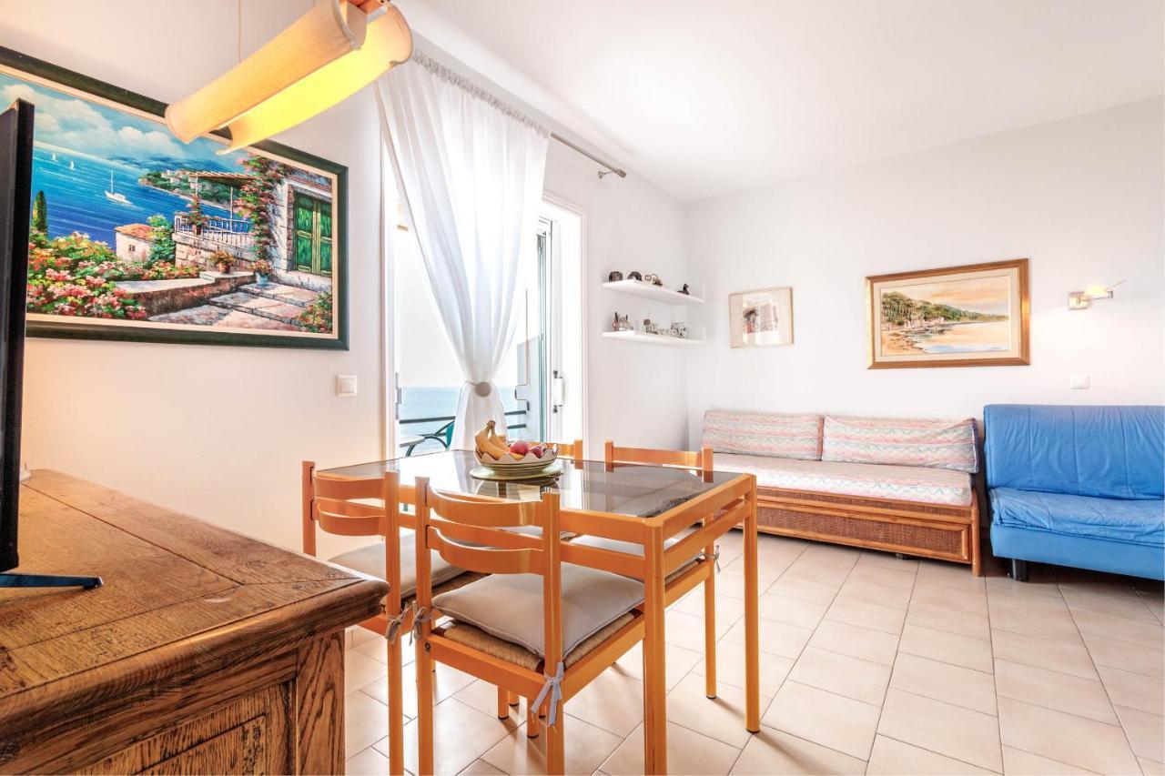 Glyfada New Era Home 107 Menigos Resort Apartments Extérieur photo